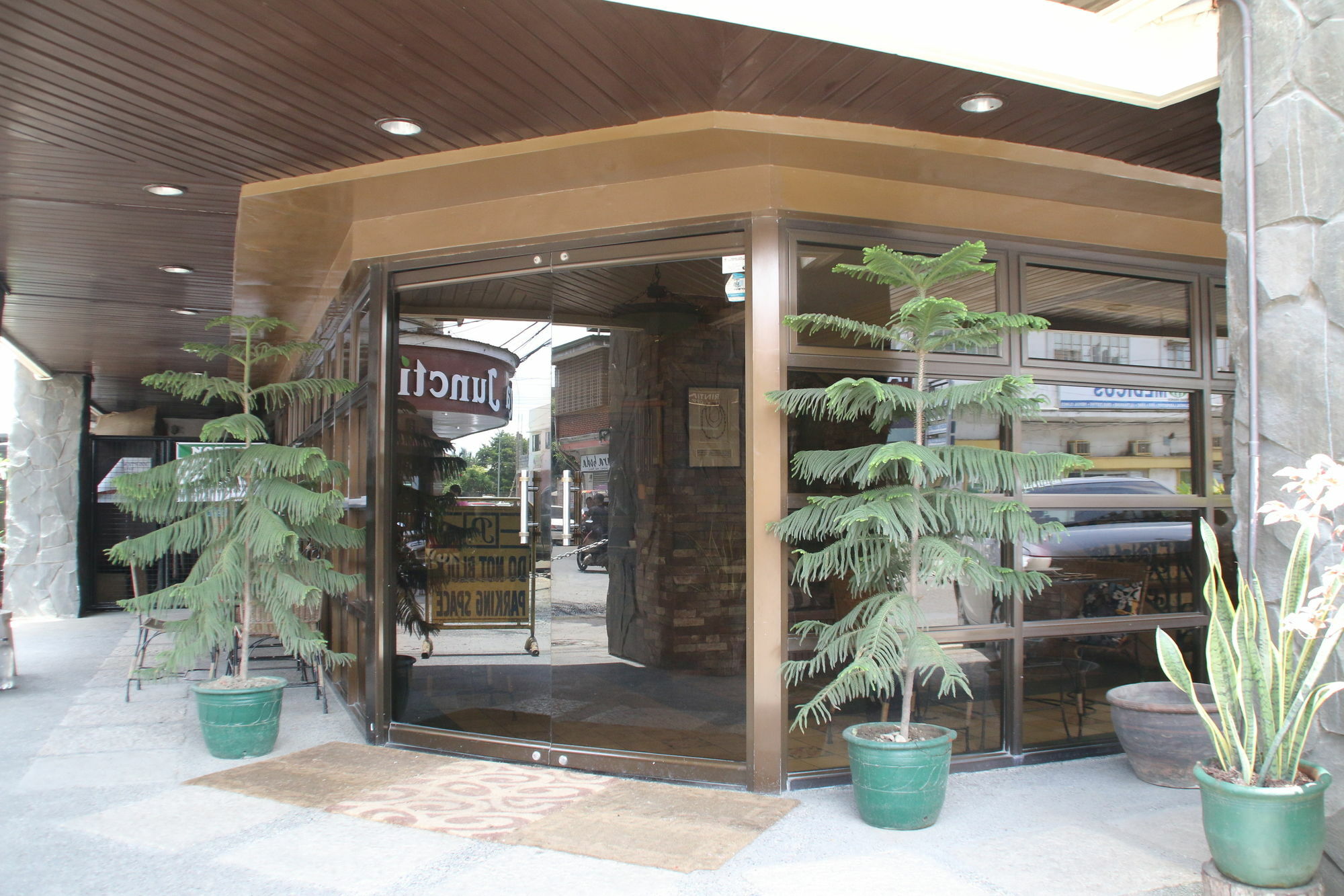 Roxas President'S Inn Ngoại thất bức ảnh