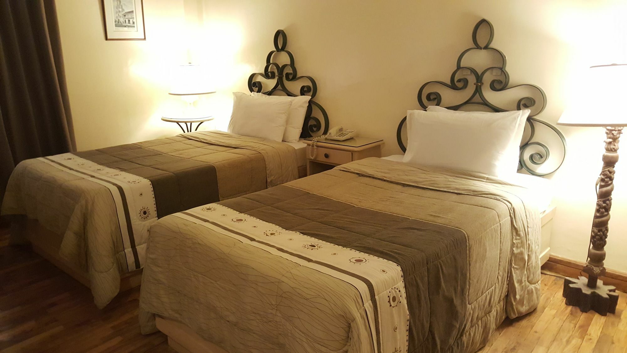 Roxas President'S Inn Ngoại thất bức ảnh
