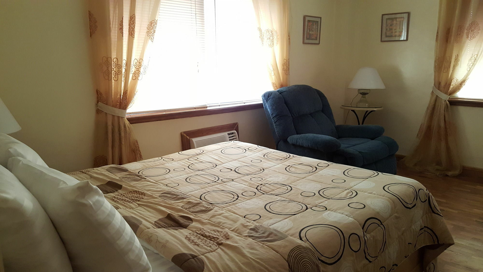 Roxas President'S Inn Ngoại thất bức ảnh