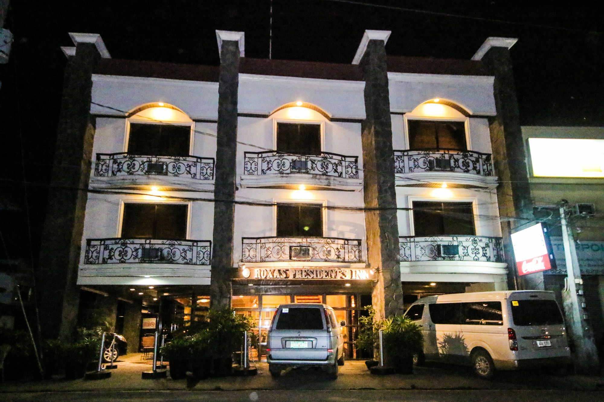Roxas President'S Inn Ngoại thất bức ảnh